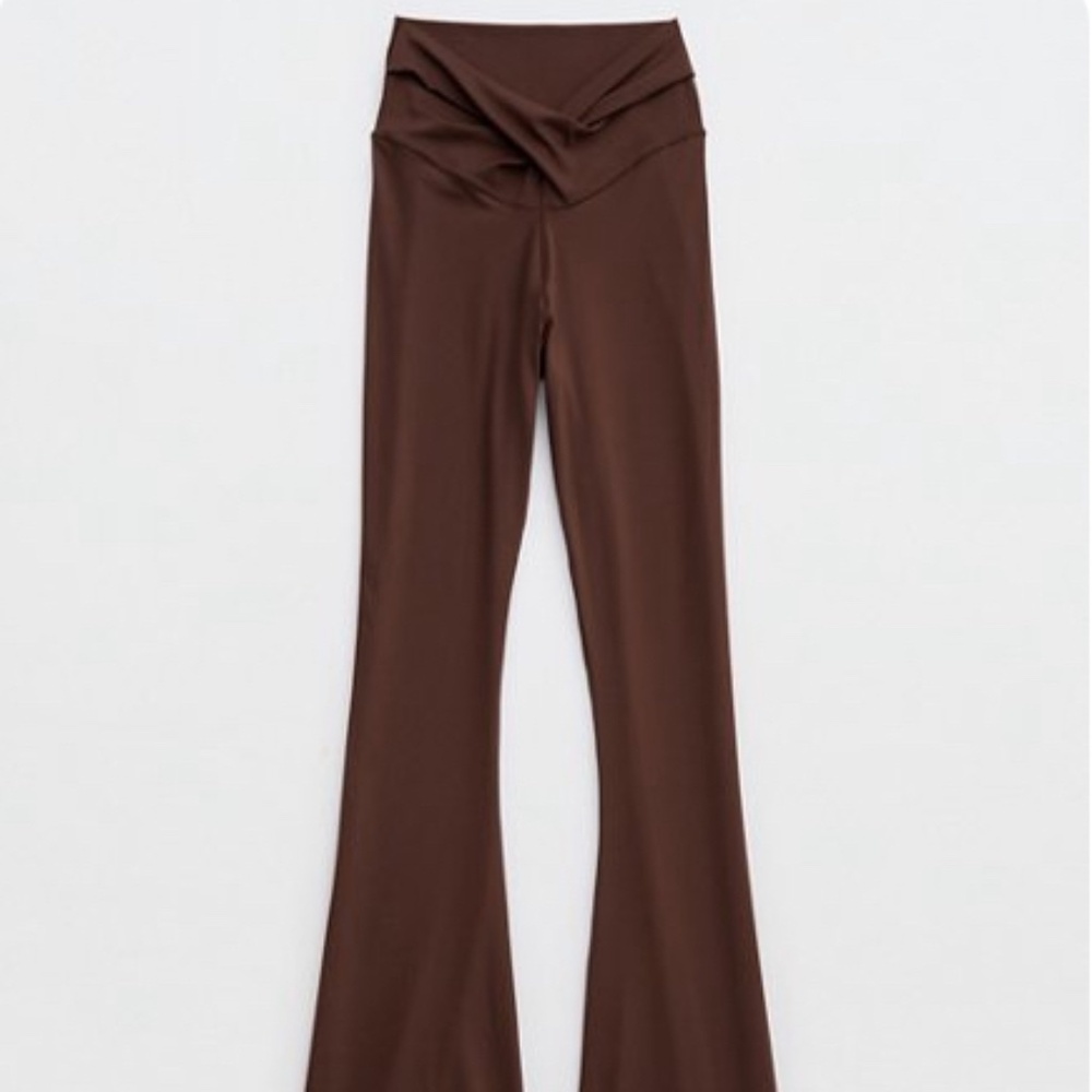 Aerie Offline Crossover Wrap Flare Leggings size L Short color Dark Maple